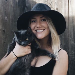 Meet your Posher, Julianna